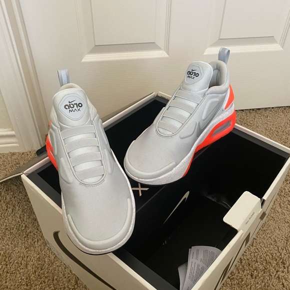 Nike Adapt Auto Max - Picture 2 of 5